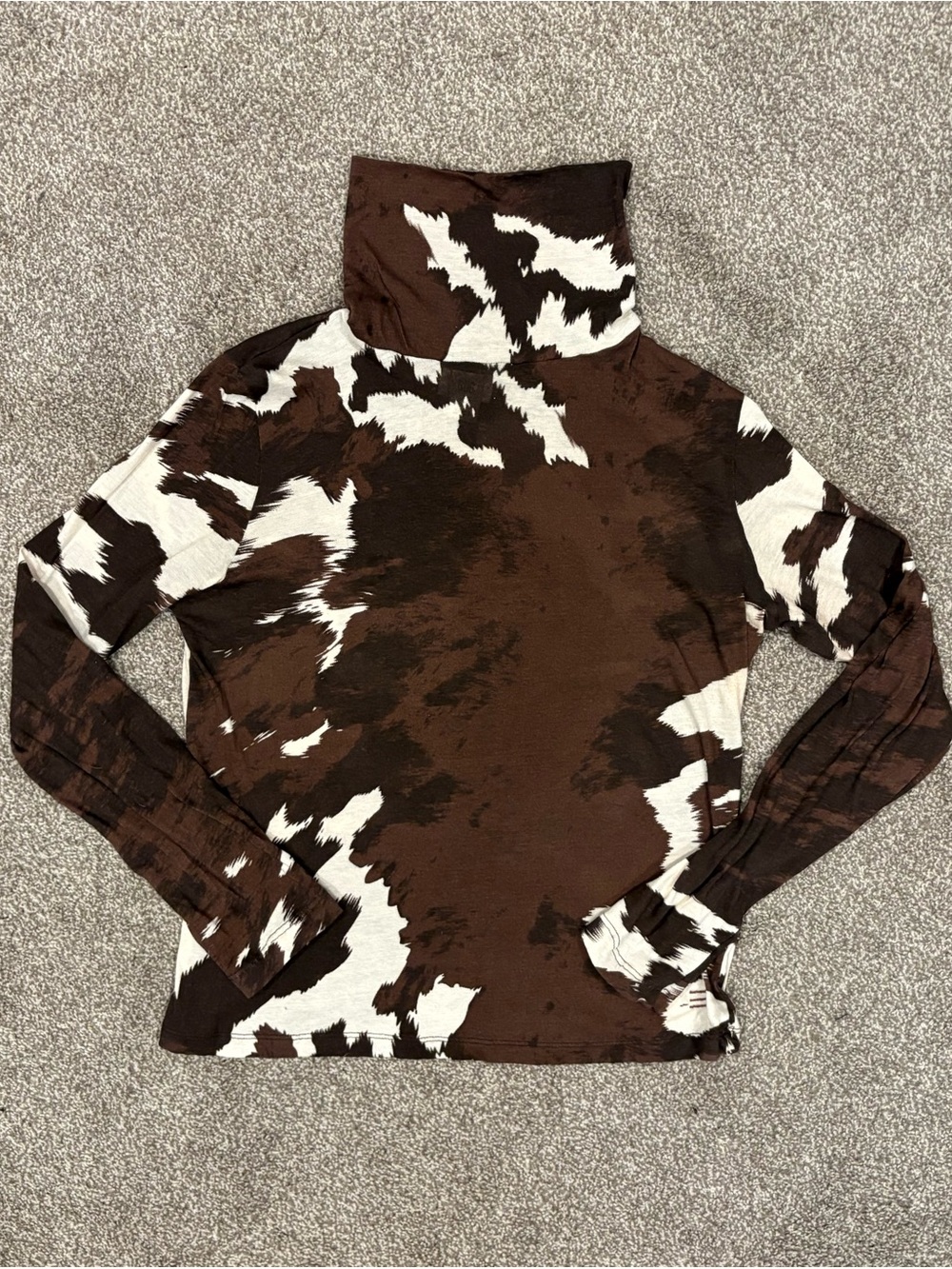 BDG Cow print turtleneck LARGE